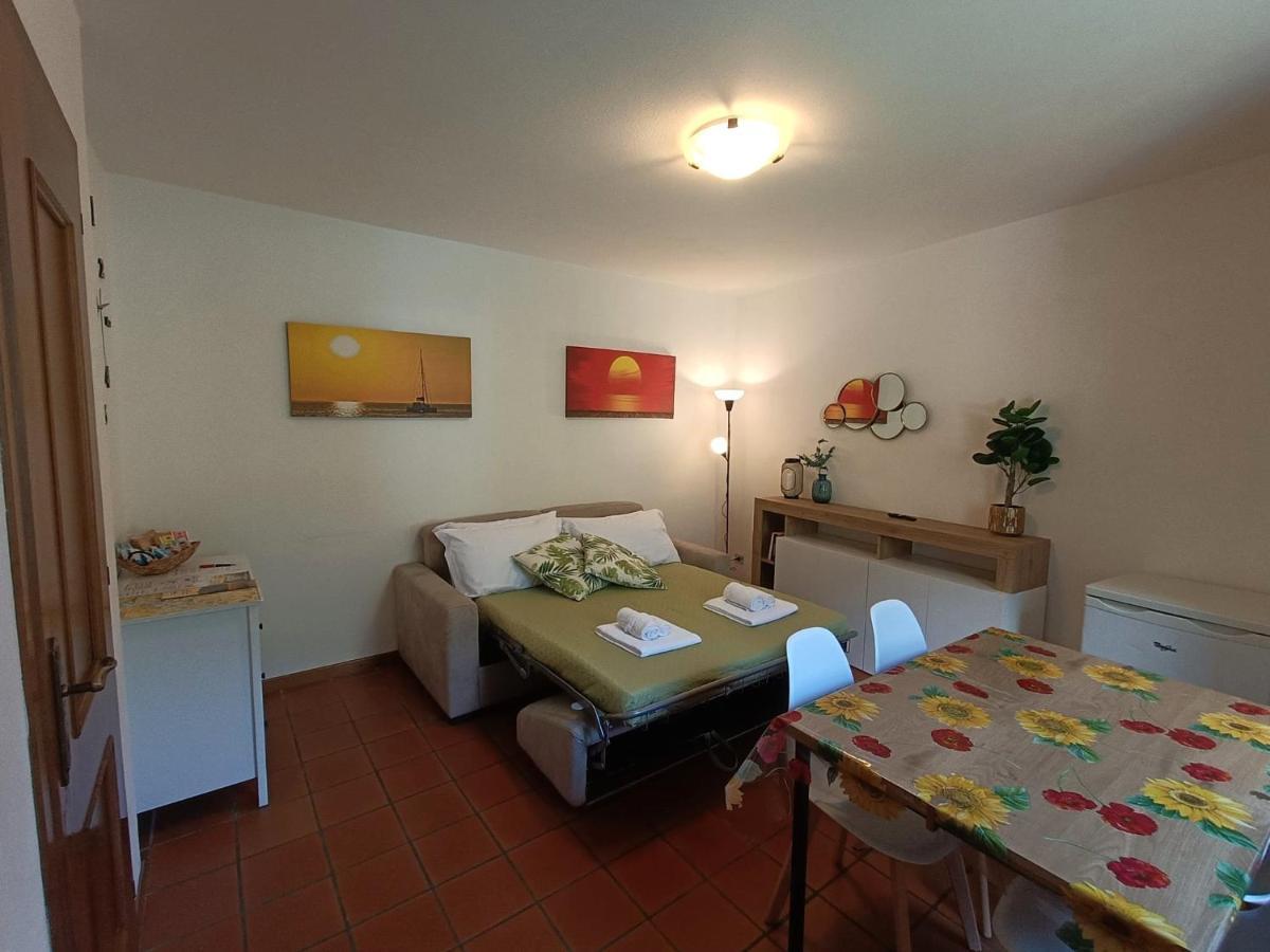 Riva Bianca Castle Holiday Home เลียร์นา ภายนอก รูปภาพ